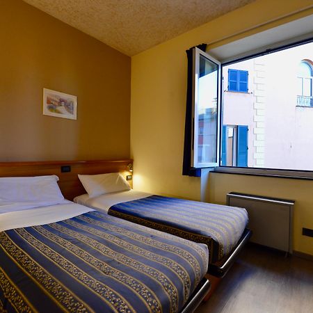Hotel Europa Genoa Luaran gambar