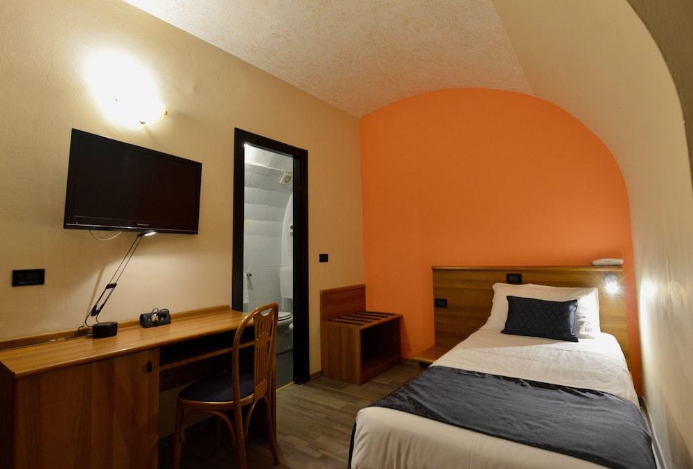 Hotel Europa Genoa Luaran gambar