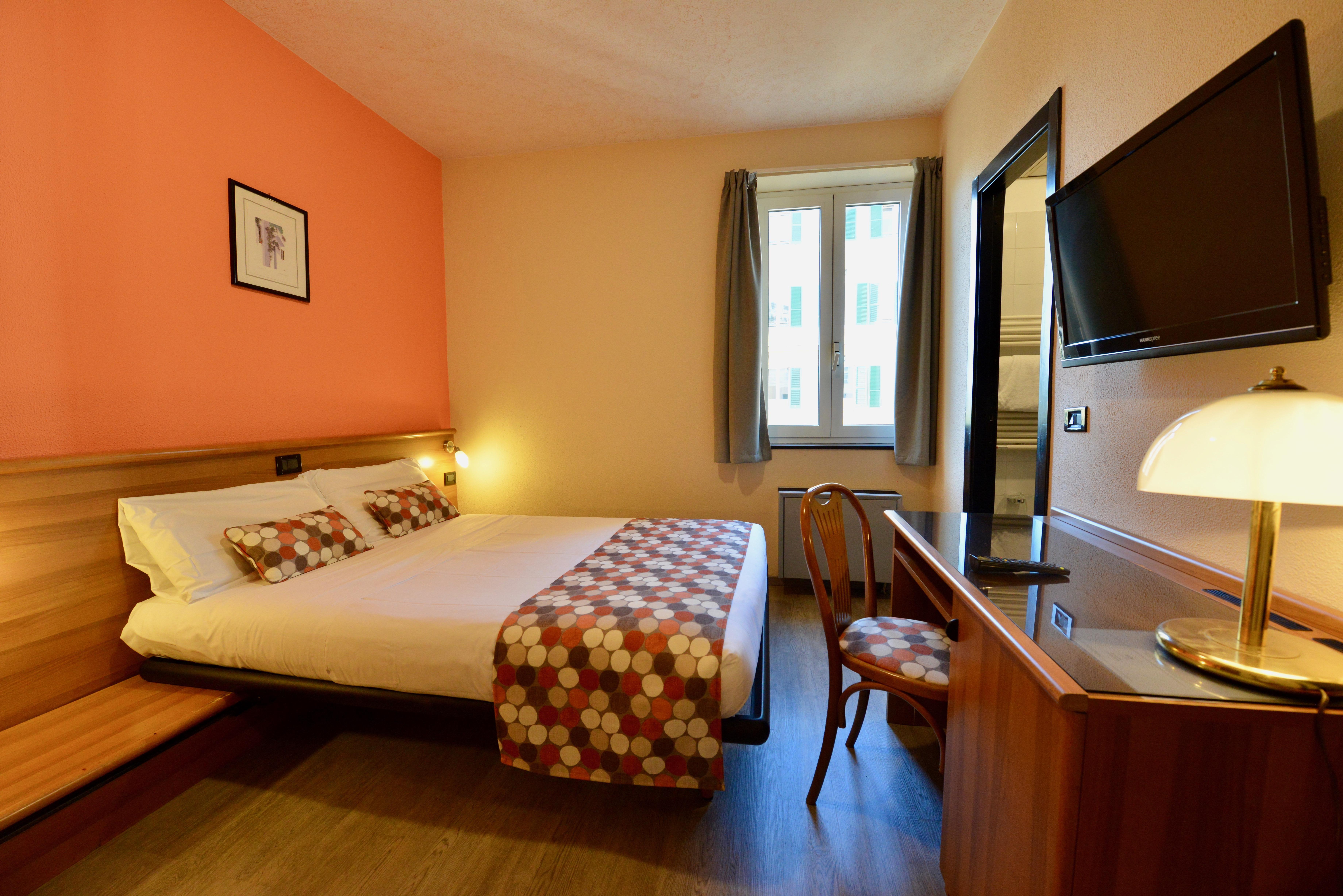 Hotel Europa Genoa Luaran gambar