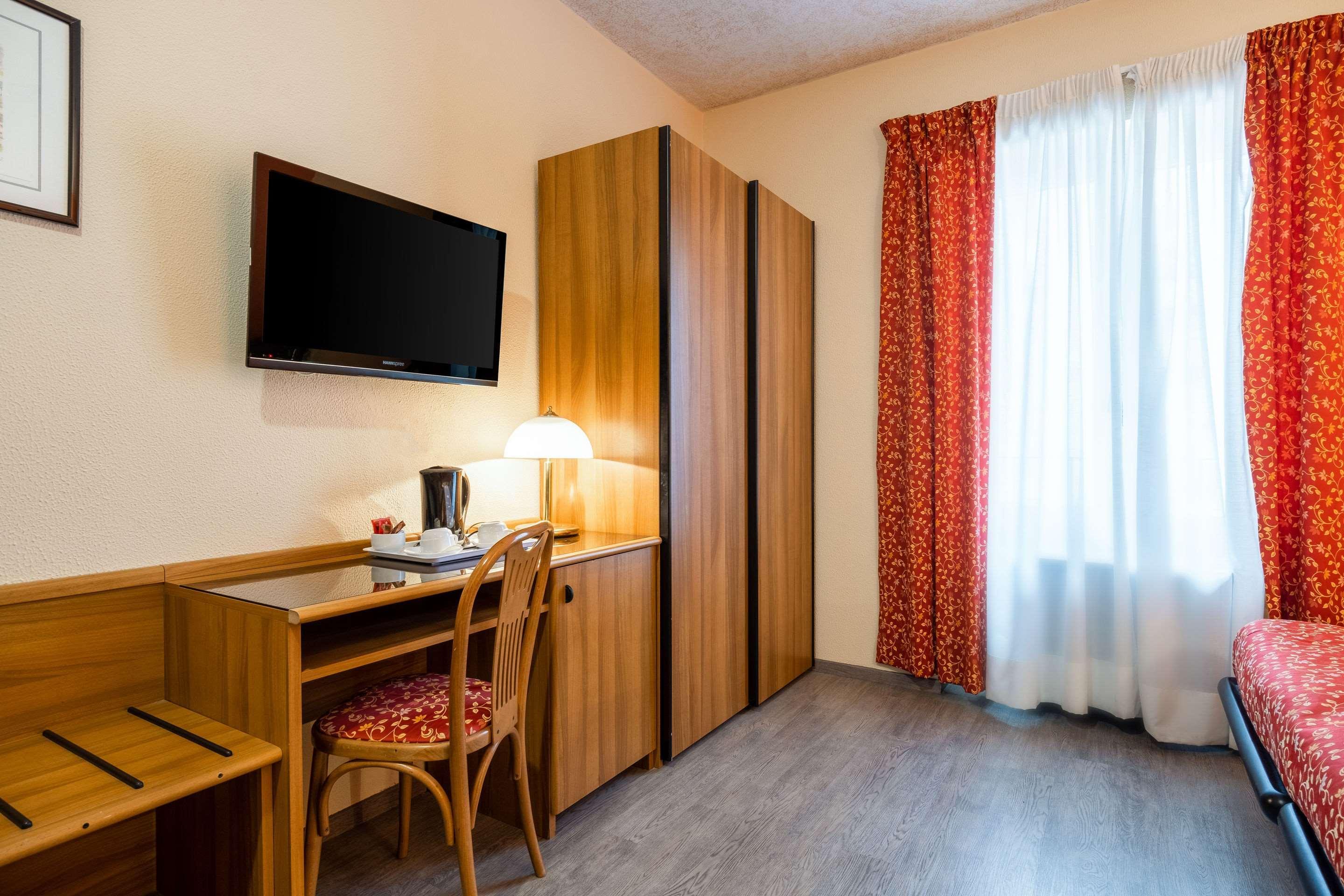 Hotel Europa Genoa Luaran gambar